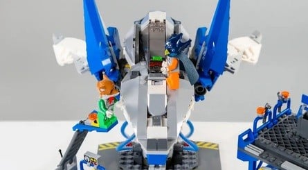 Fox Falco réparant l'Arwing Star Fox